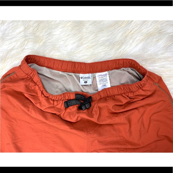 Vintage Columbia Lined Belted Nylon Hiking Sz L - Picture 3 of 4